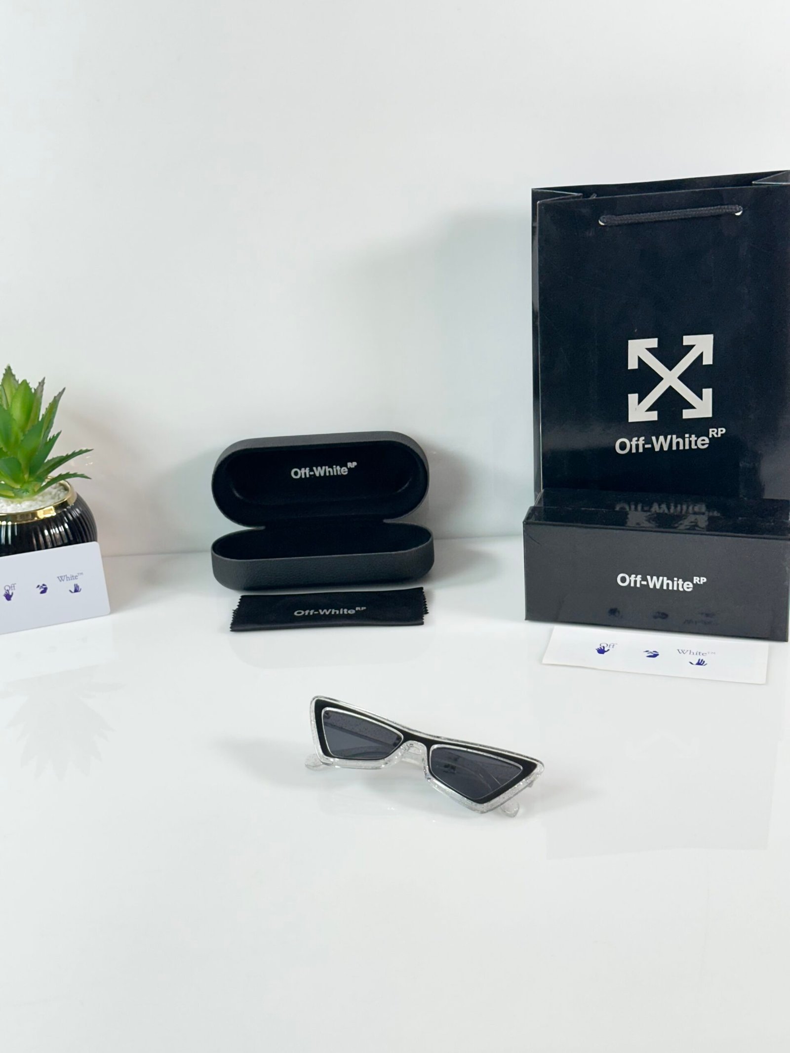 Off_White_88993_Water_Black - Image 4