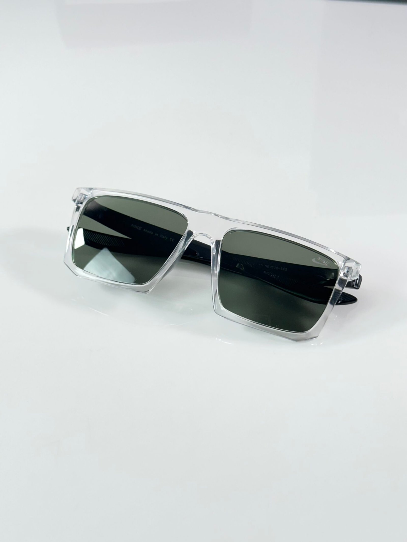 Nike_2239_Water_Black_Green - Image 3