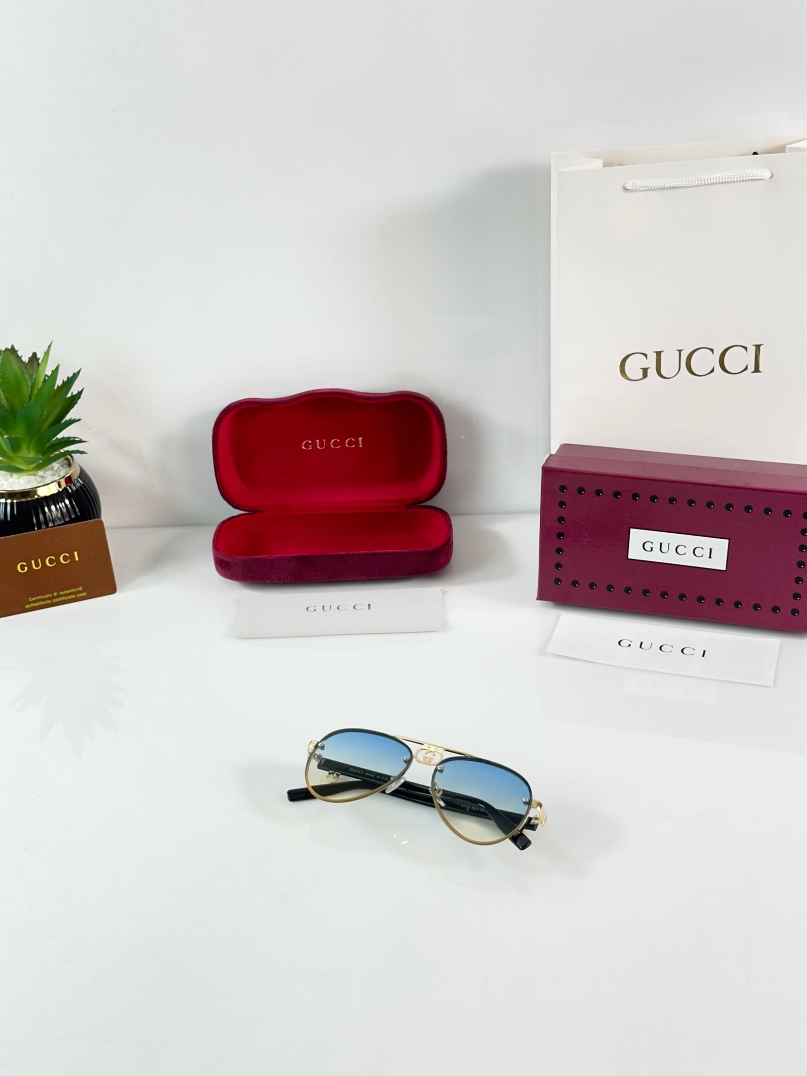 Gucci_5118_Gold_Green_DC - Image 4