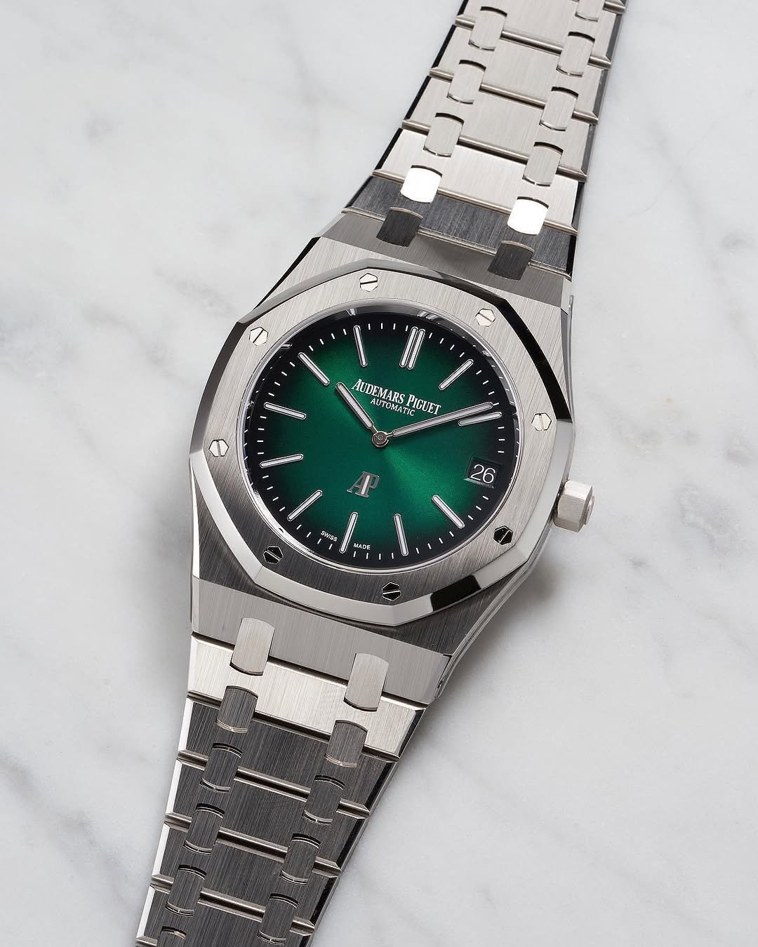 Audemars piguee_troyal Oak Quartz - Image 3