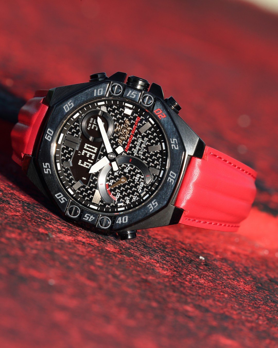 Casio Edifice x Honda Racing Limited Edition - Image 2