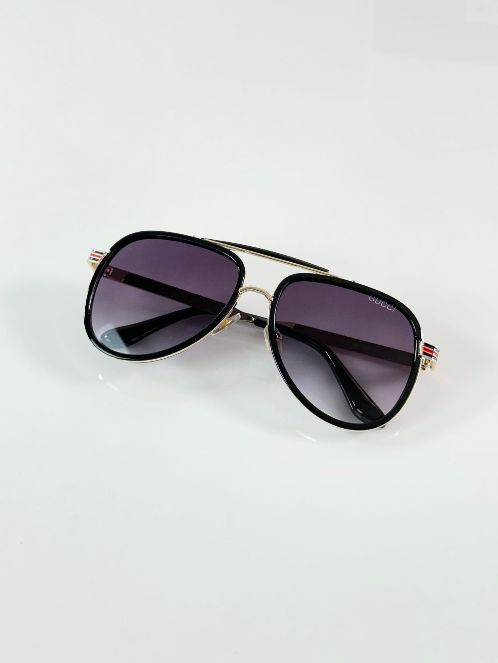 Gucci_3748_Gold_Black_DC - Image 3