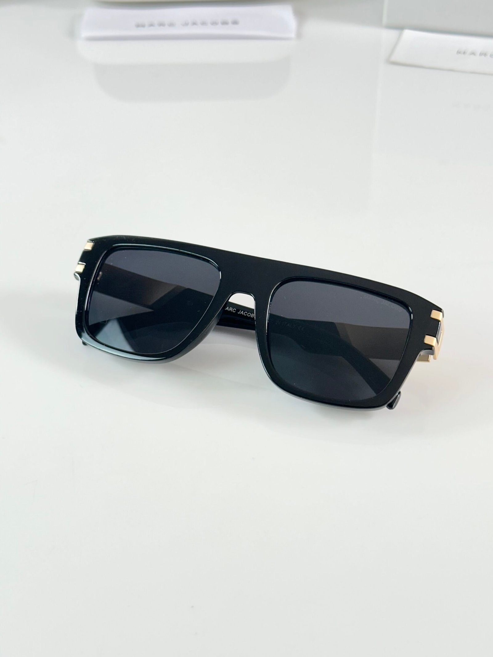 Marc Jacobs 1004 Gold Black - Image 3