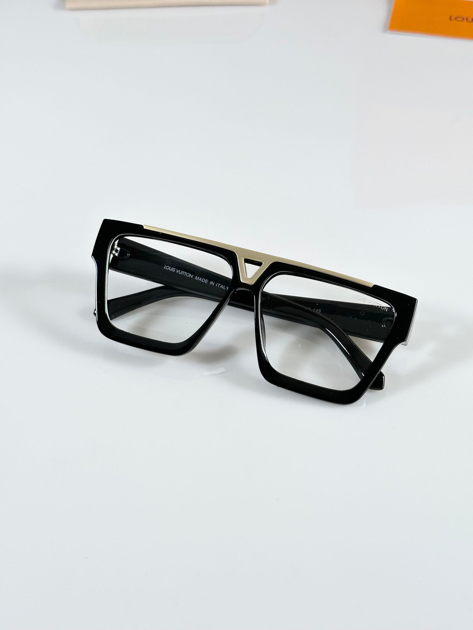 LV 1502 Gold Black Frame - Image 3