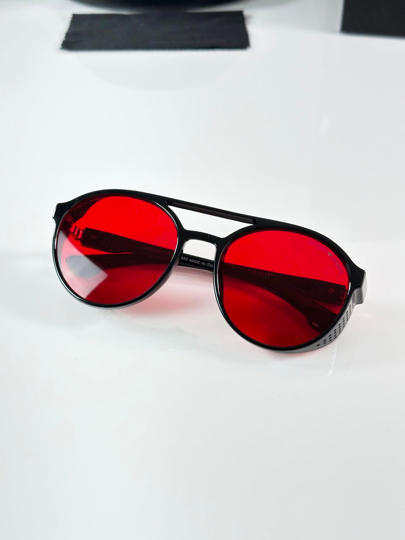 EA 7373 Black Red - Image 3