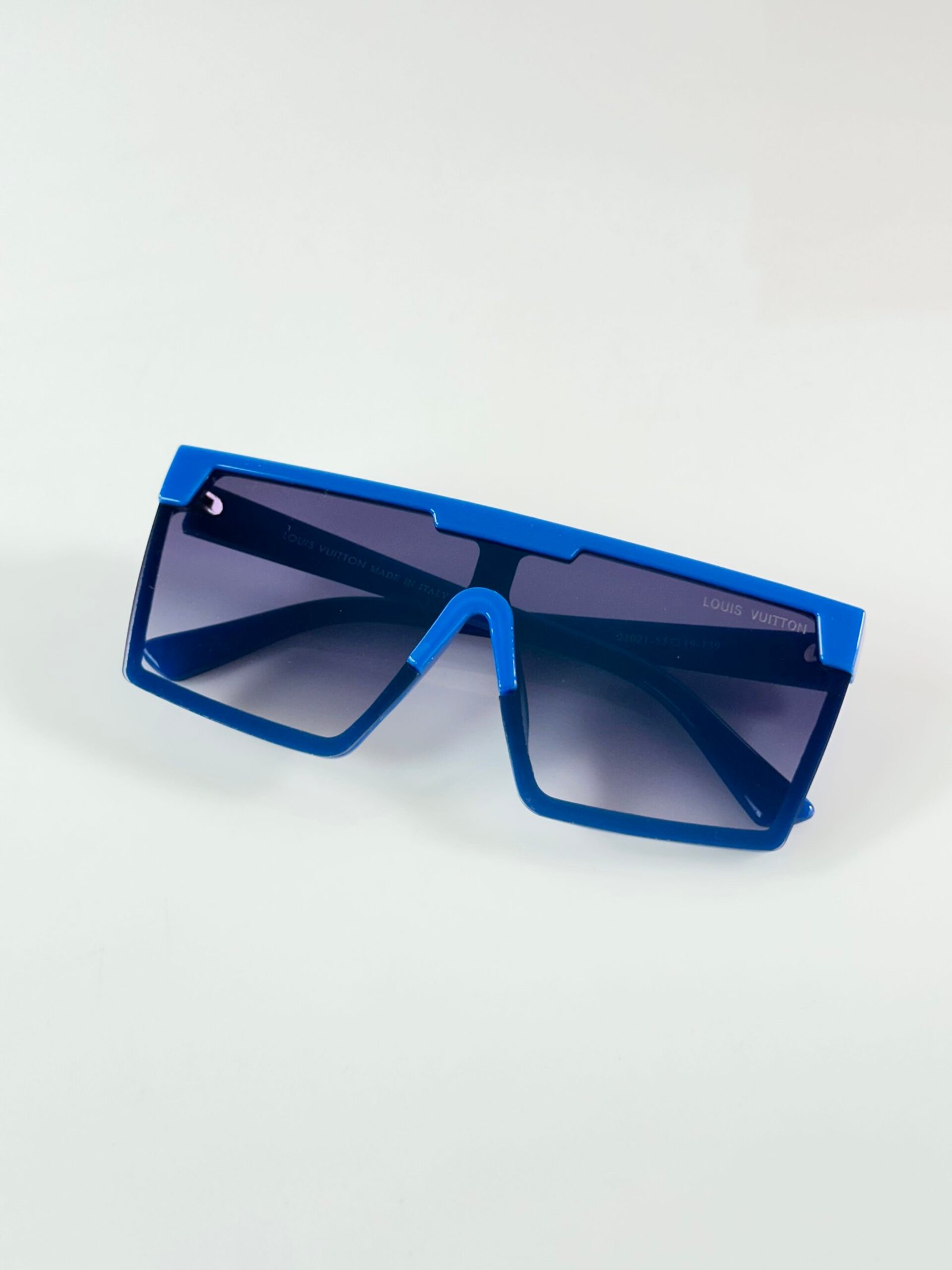 Louis_Vuitton_1021_Blue_Blue_Revo - Image 3