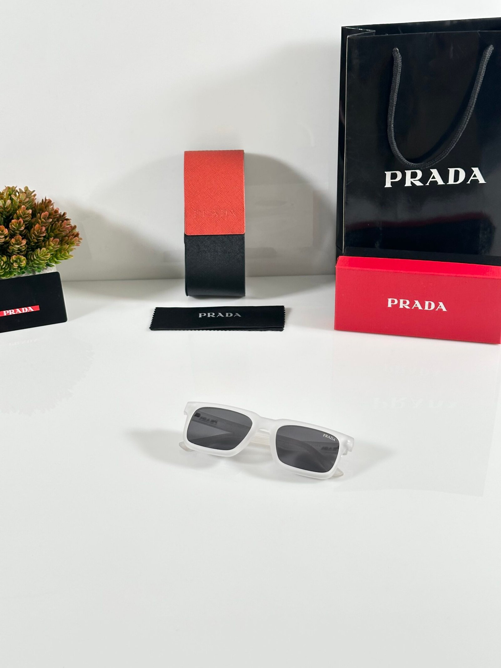 Prada_25_Ice_Black - Image 4