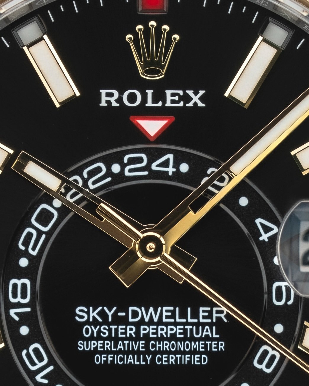Rolee_x Oyster Perpetual Sky Dweller 2Ton-Gold-Black - Image 4