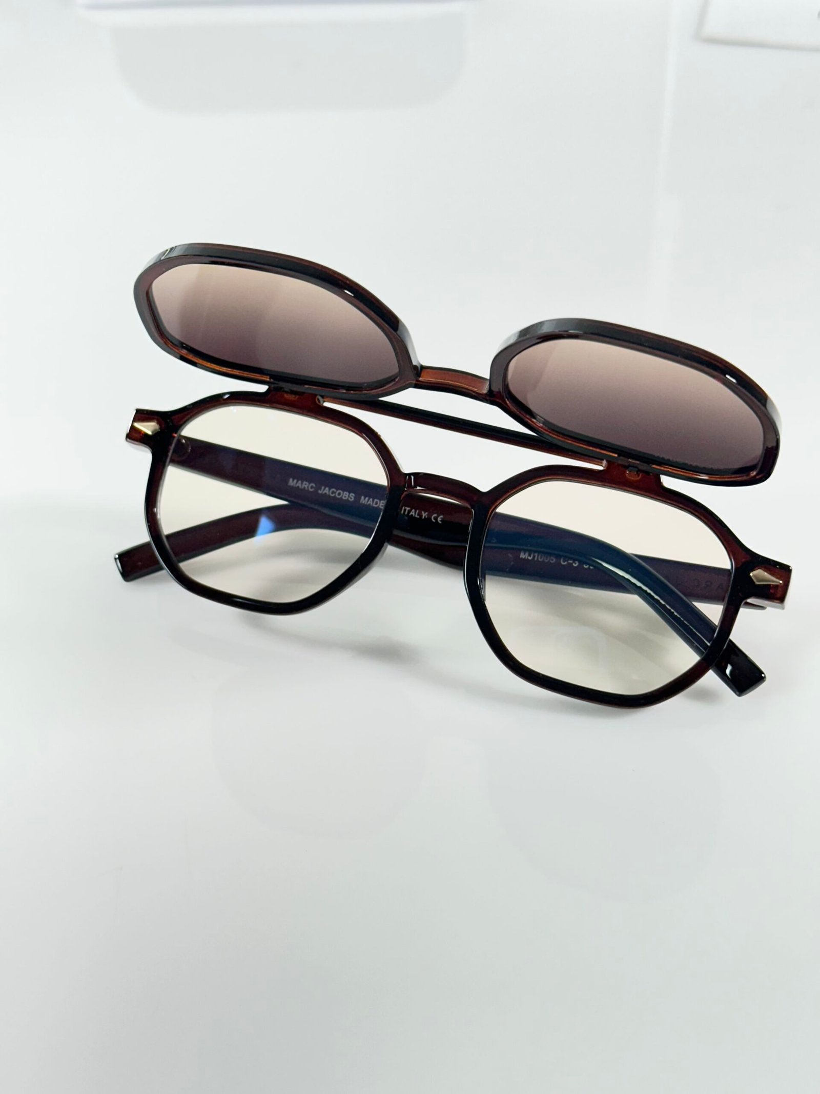 Marc Jacobs 1005 Flip Brown White - Image 3
