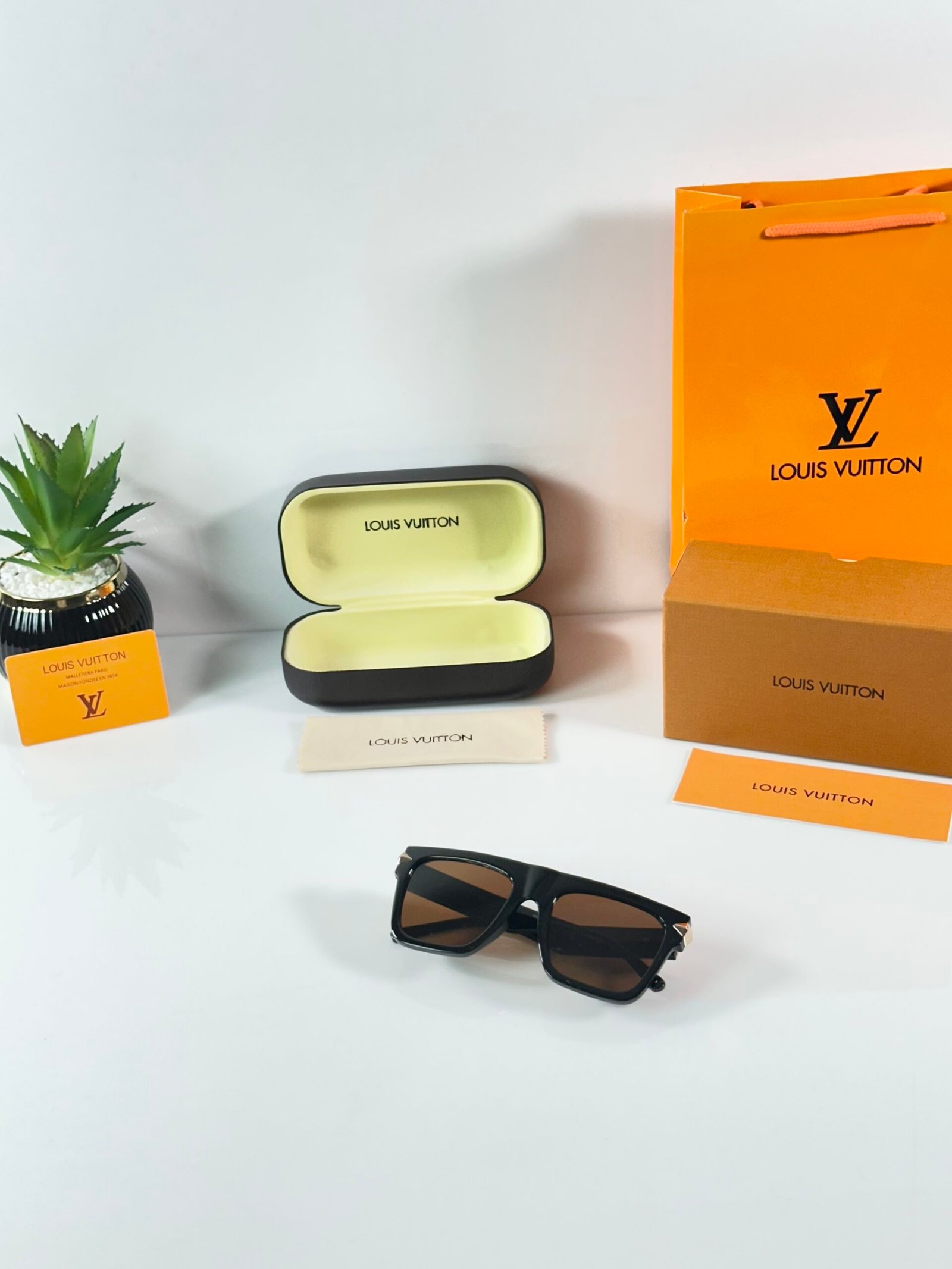 Louis_Vuitton_115_Brown - Image 4
