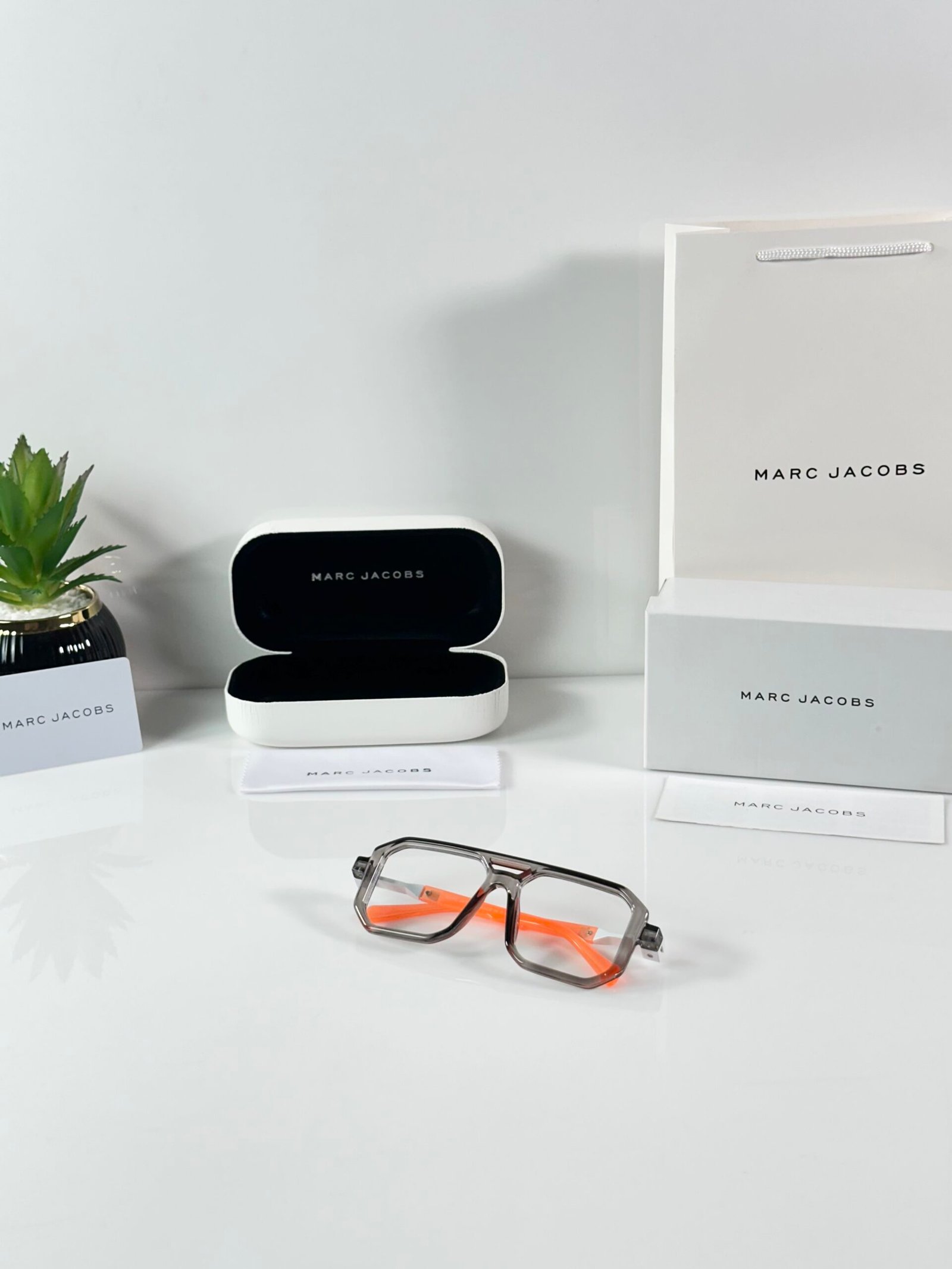 Marc Jacobs 6125 Grey Orange Frame - Image 4