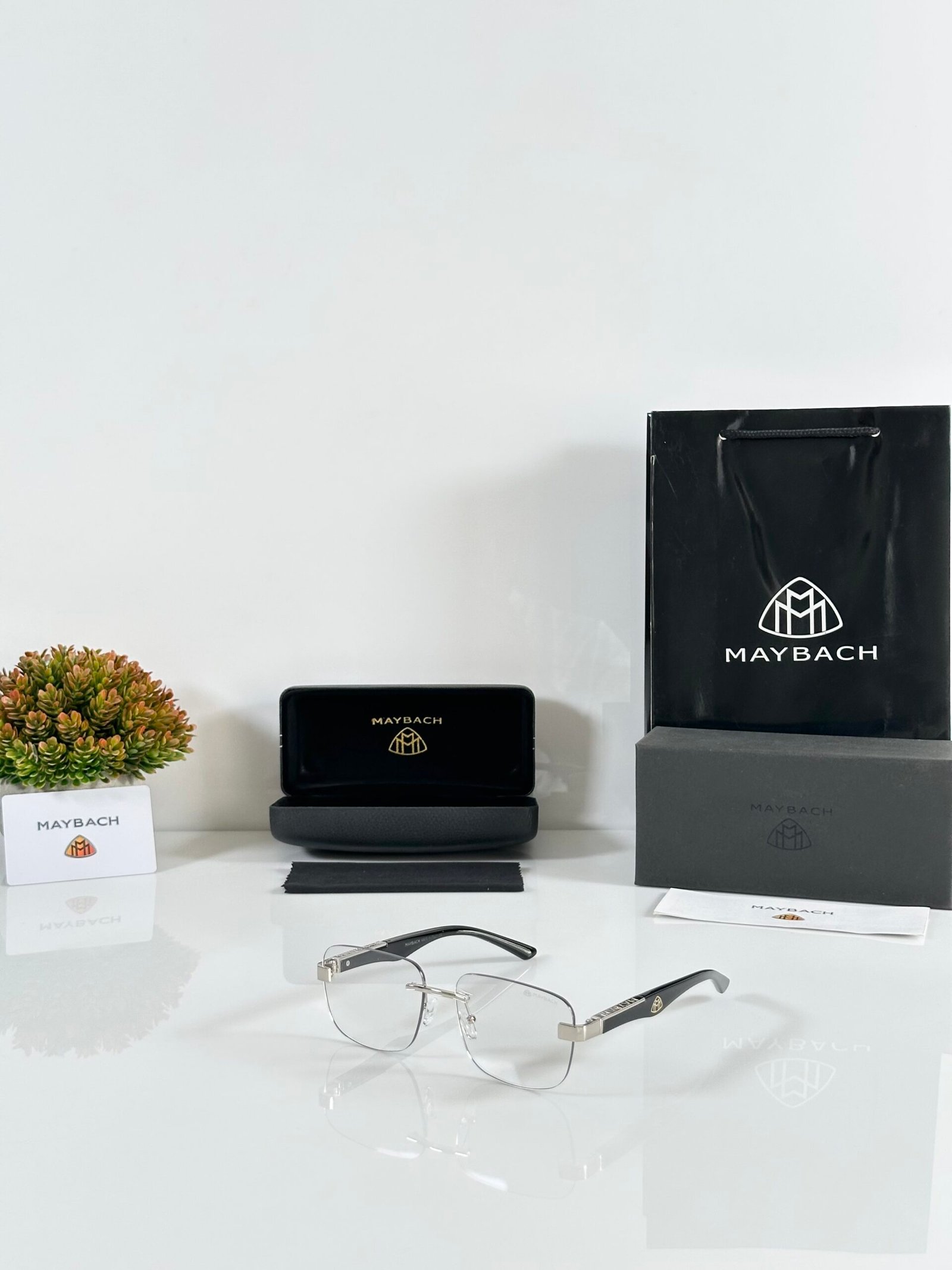 Maybach X Maybahe 1030 Silver Day Night Colour Changing Glass