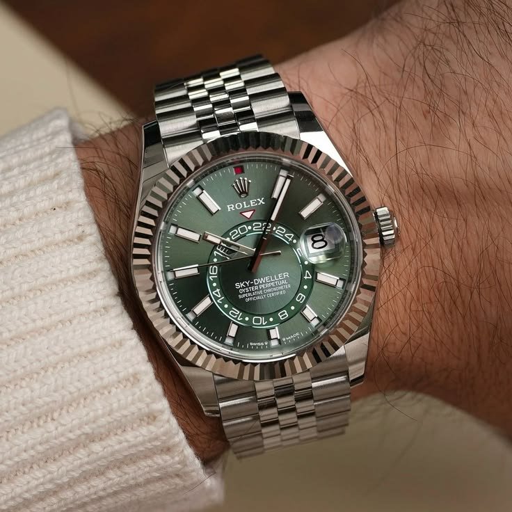 Rolee_x Oyster Perpetual Sky Dweller Silver-Green - Image 4