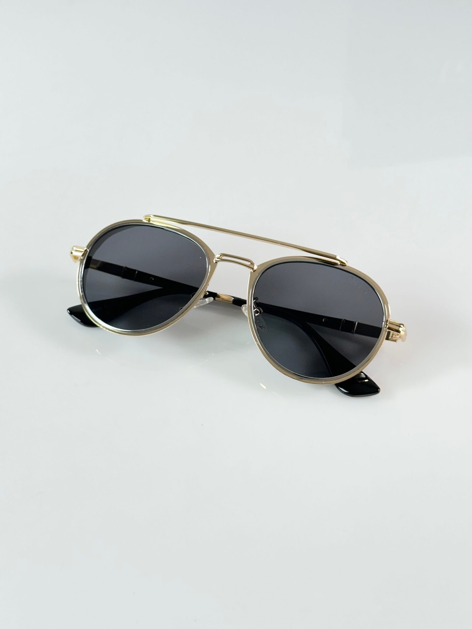 Dita 327 Gold Black - Image 3