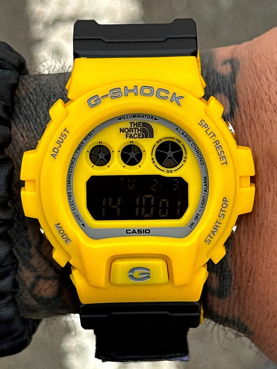 Casio G-Shock x Supreme x The North Fac_e Special Edition - Image 4