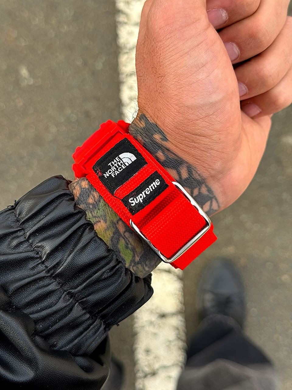 Casio G-Shock x Supreme x Special Edition - Image 3
