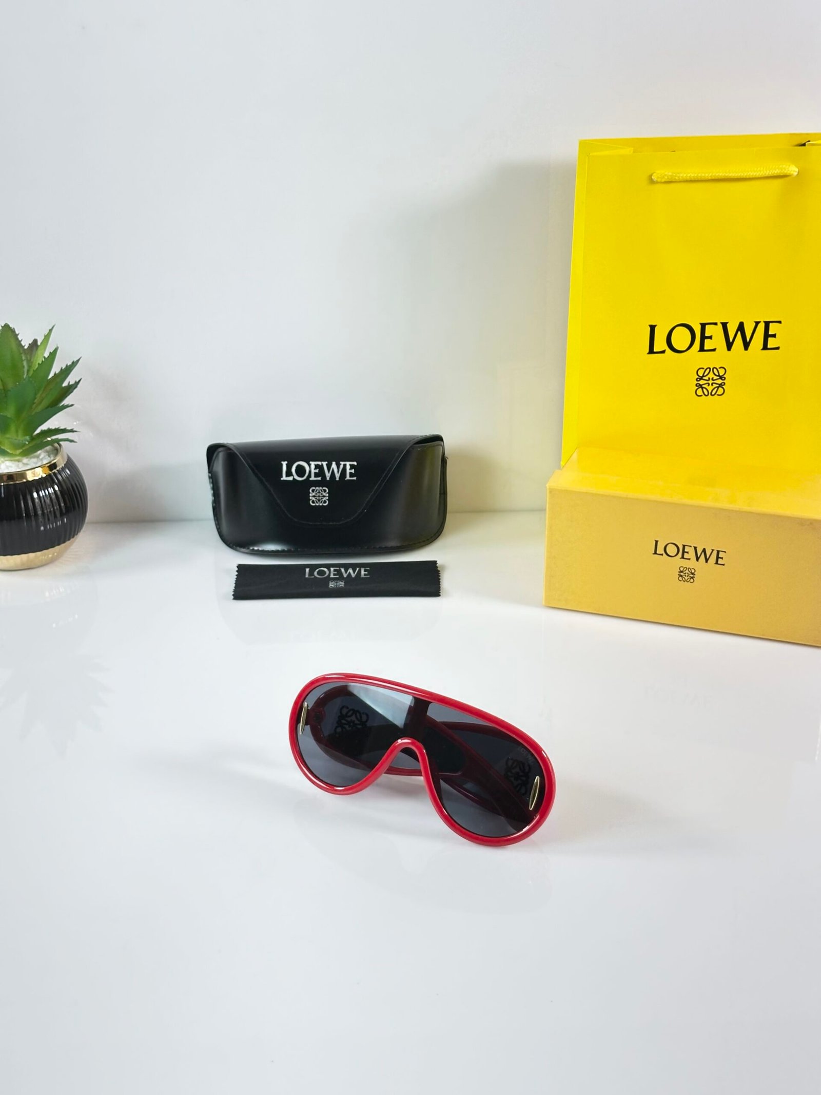 Loewe 3014 Red Black - Image 5