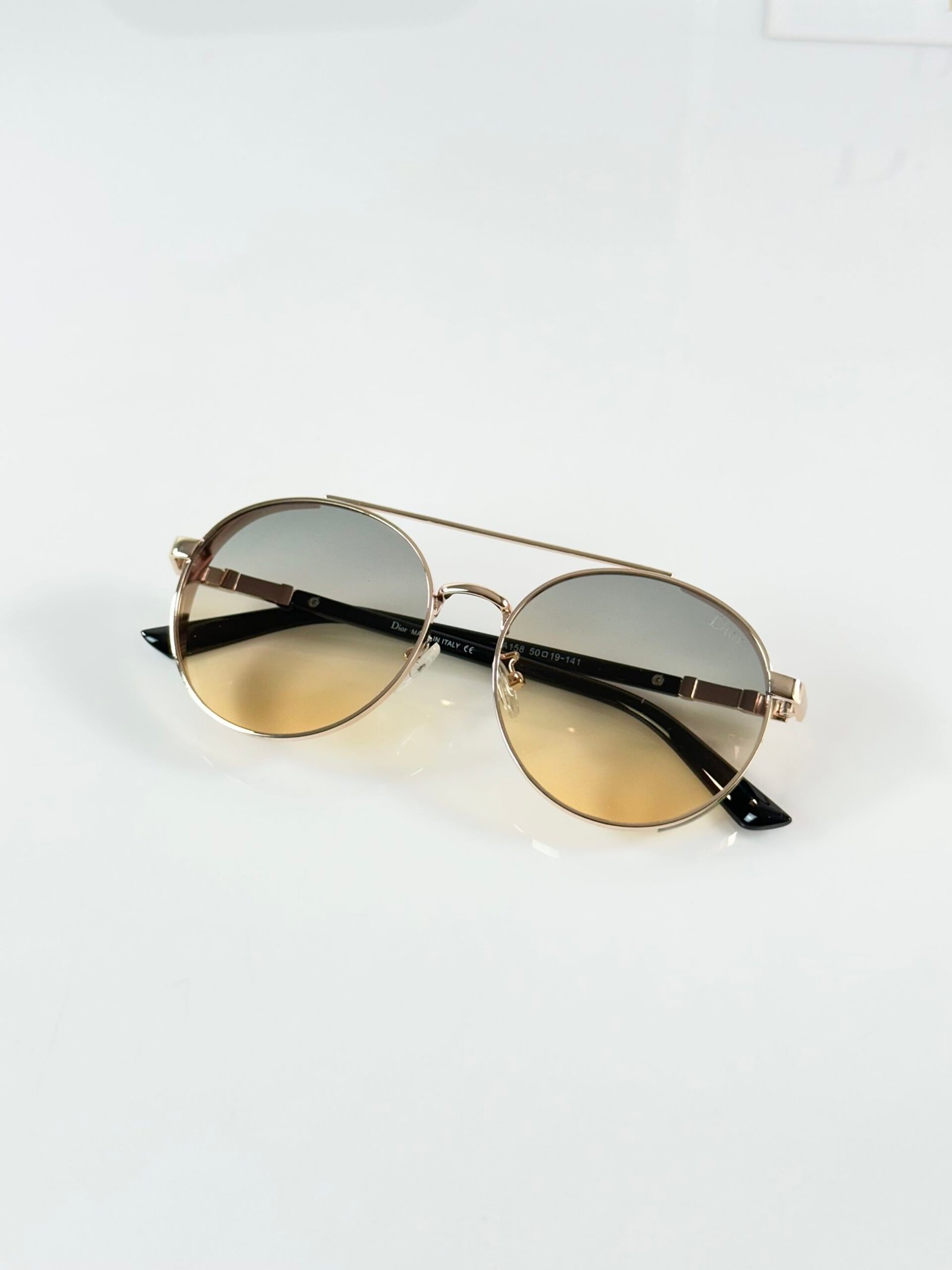 CD 158 Gold Green DC - Image 4