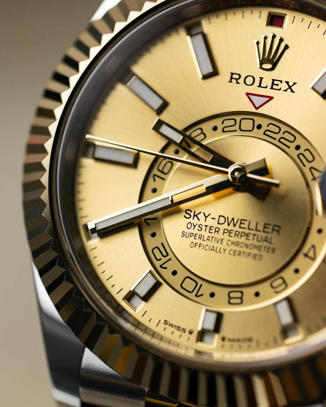 Role_x Oyster perpetual Sky Dweller Z-R Premium - Image 16