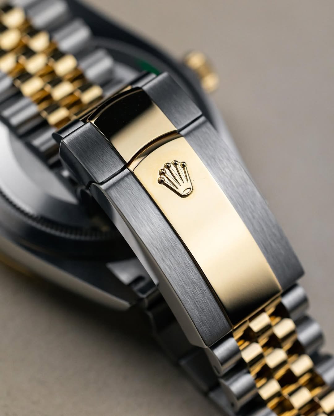 Role_x Oyster perpetual Sky Dweller Z-R Premium - Image 13
