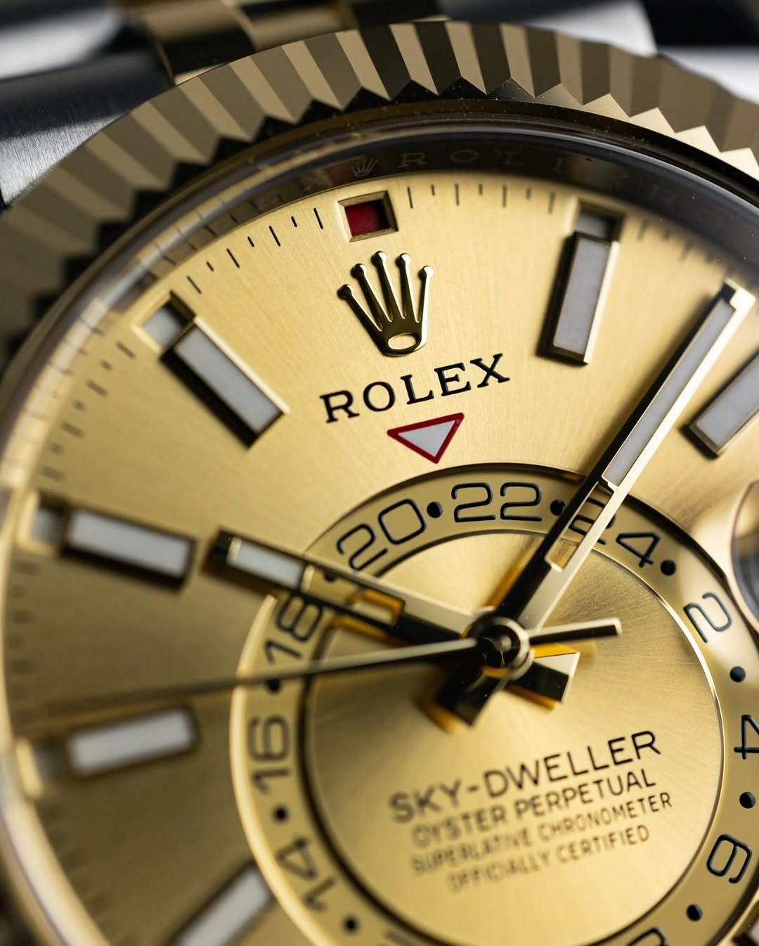 Role_x Oyster perpetual Sky Dweller Z-R Premium - Image 10