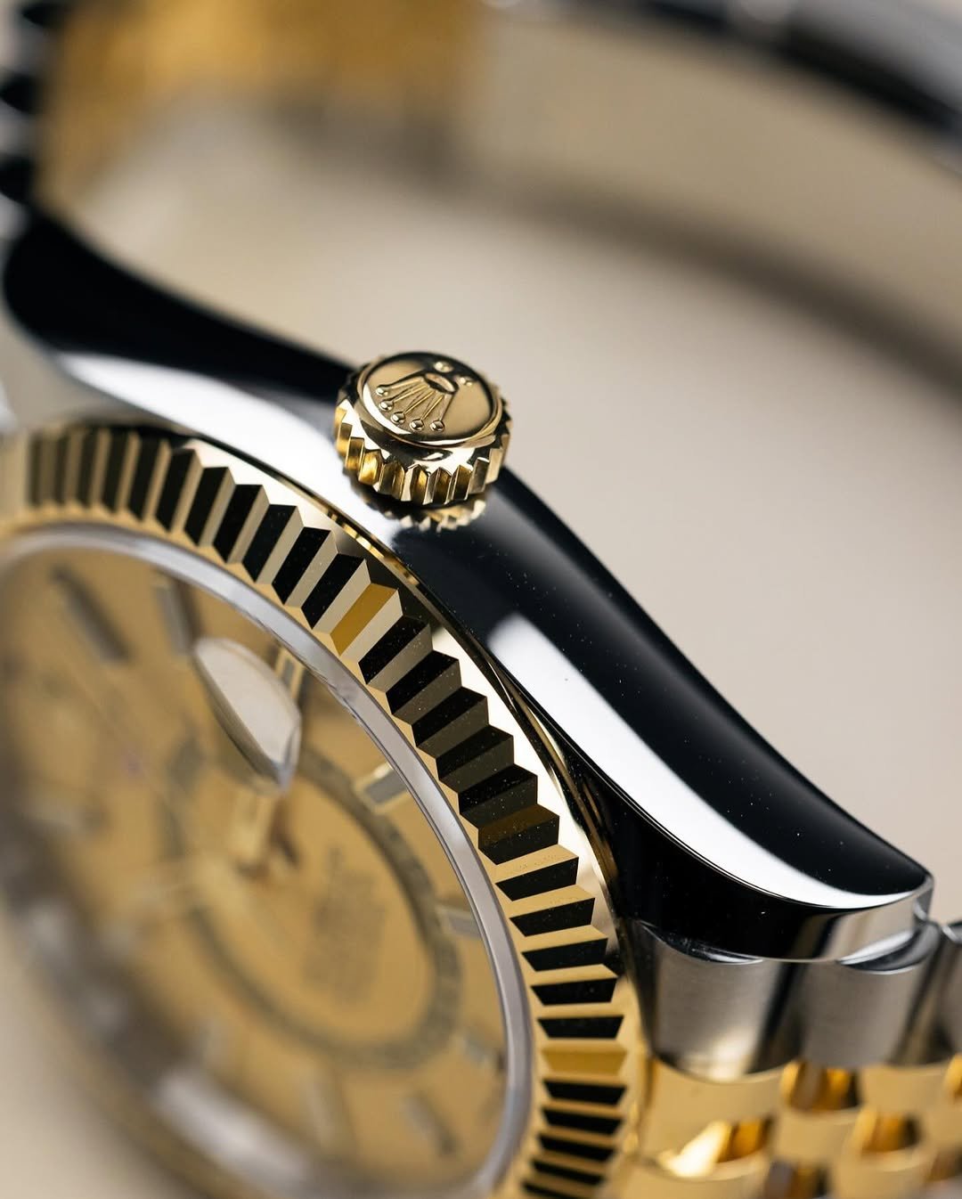 Role_x Oyster perpetual Sky Dweller Z-R Premium - Image 9
