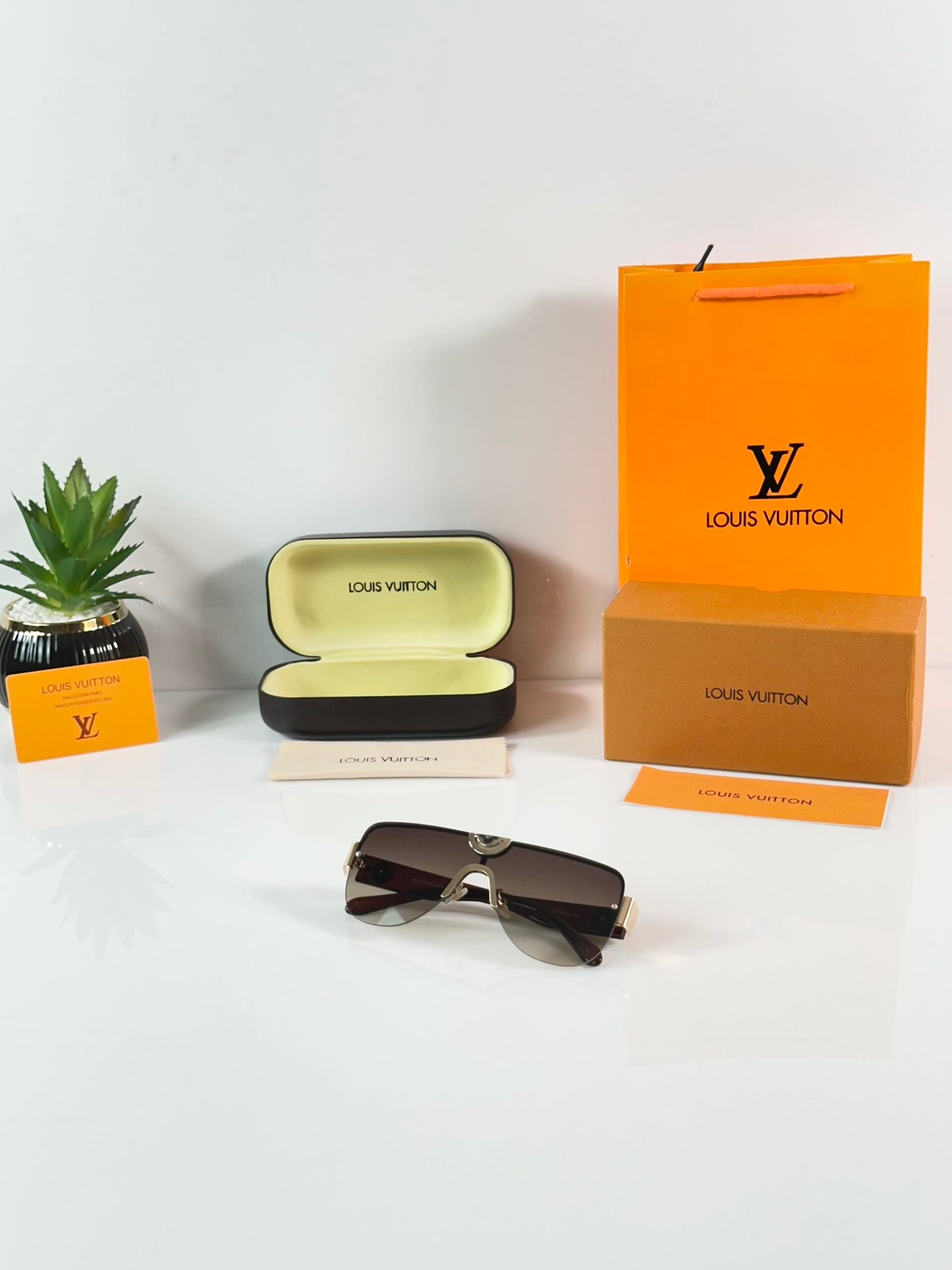 LV 0148 Gold Brown - Image 5