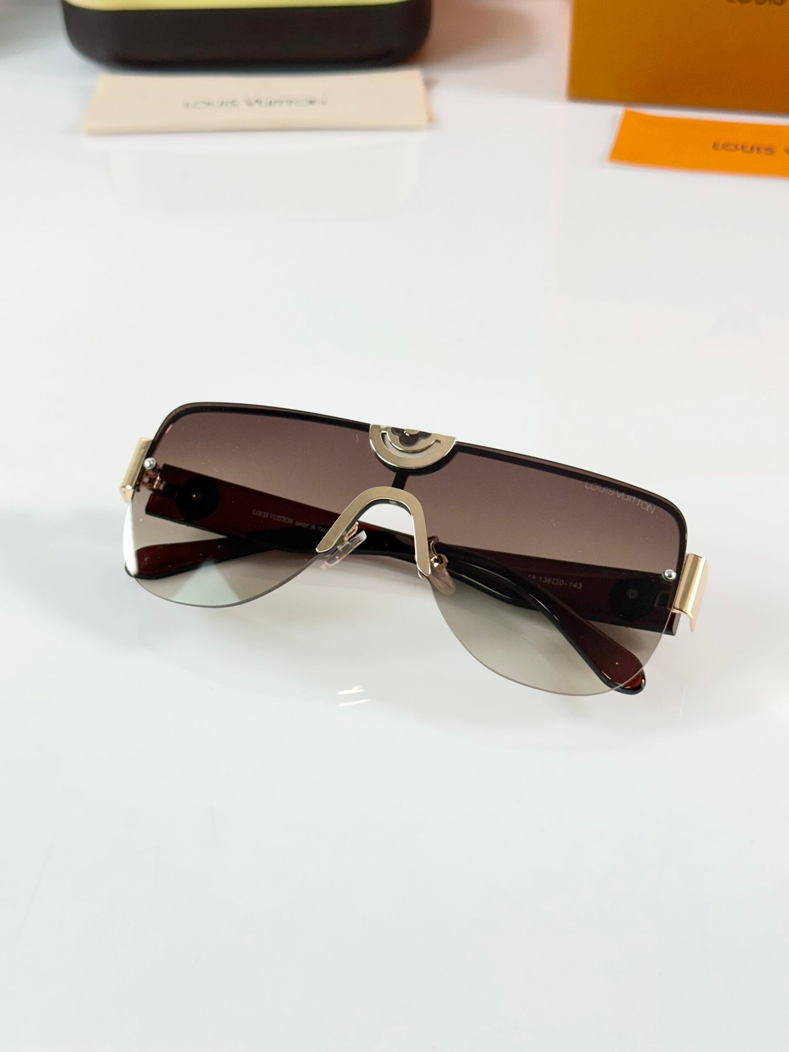 LV 0148 Gold Brown - Image 4