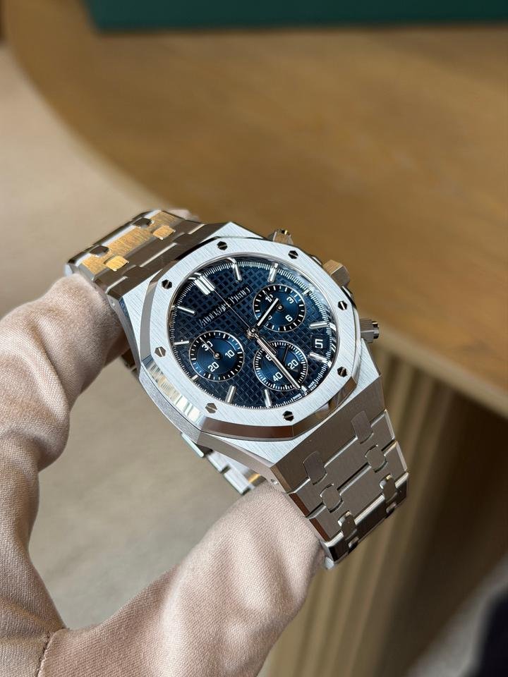 Audemars piguee_tRoyal Oak Chronograph Blue - Image 8