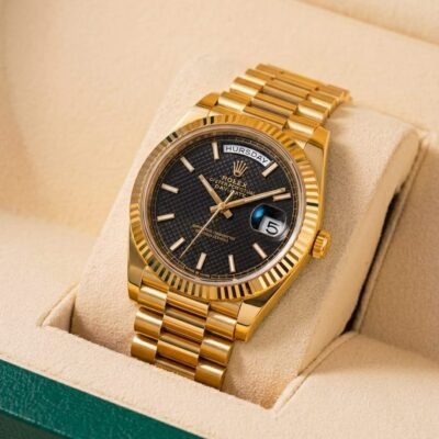 Rolee_x Oyster Perpetual Day Date 40 Battery Gold-Black