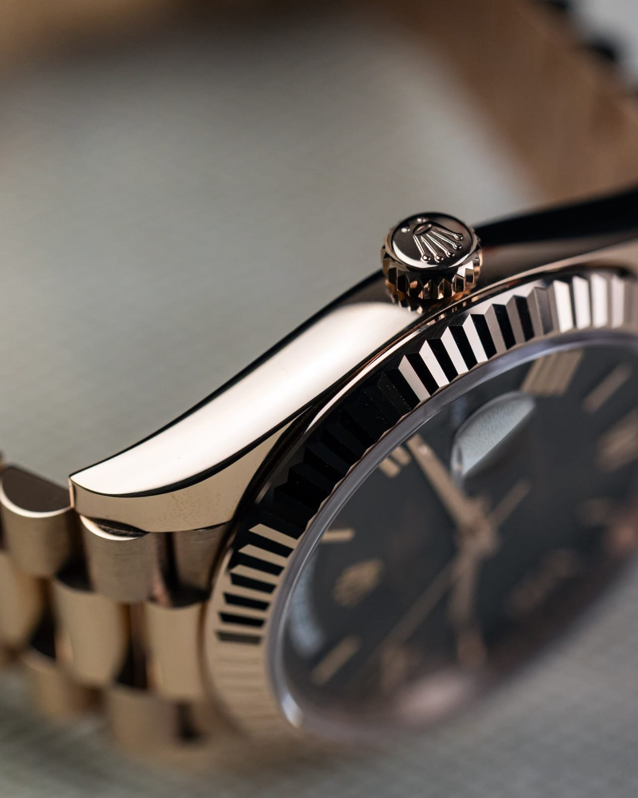 Rolee_x Oyster Perpetual Day Date 40 Battery Copper Brown - Image 4