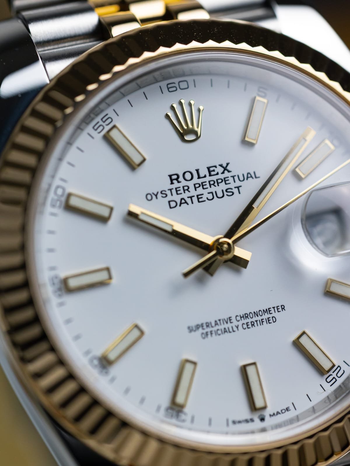 Rolee_x Oyster Perpetual Date Just 2Ton-Gold-White - Image 2