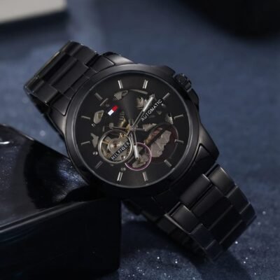 Tommmy Hilfige_r skeleton automatic
