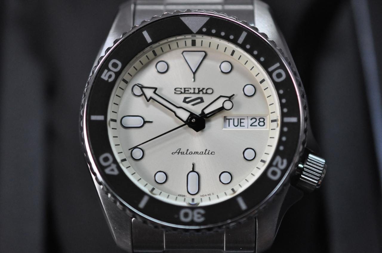 Seiko 5 Sports Automatic - Image 4