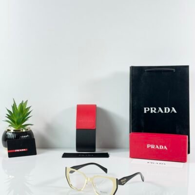 PR WMNS 018 Gold Black Frame