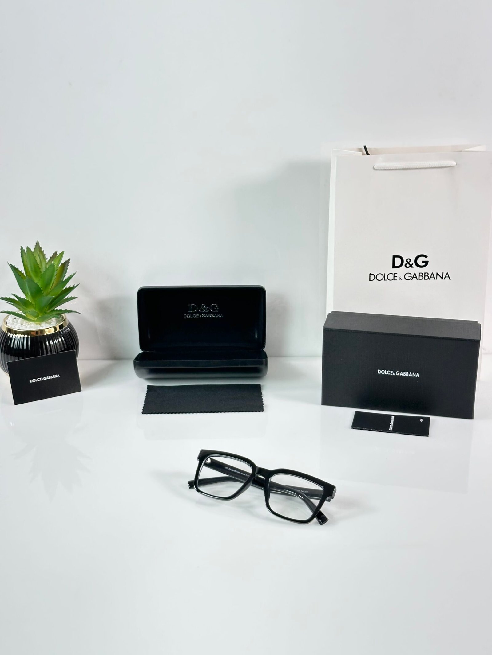 DG 5101 Black Frame - Image 5
