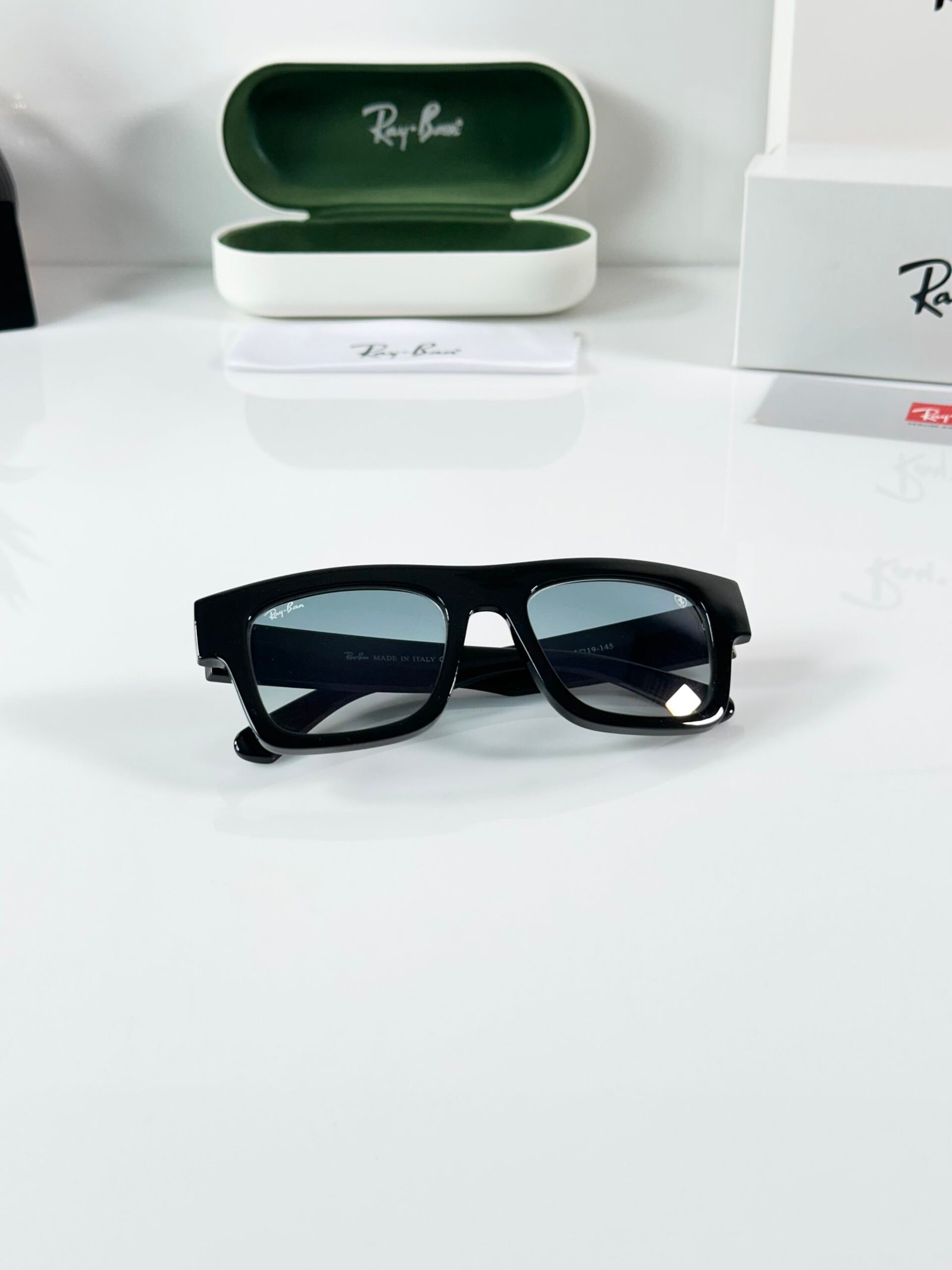 RB 4415 Black Blue GLASS - Image 4