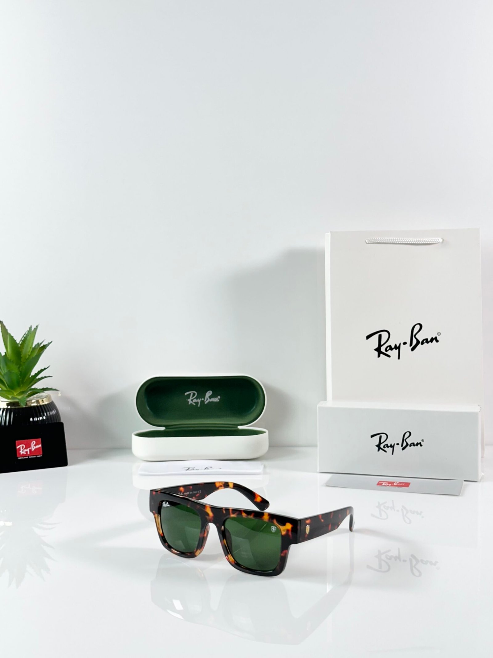RB 4415 Tiger Green GLASS