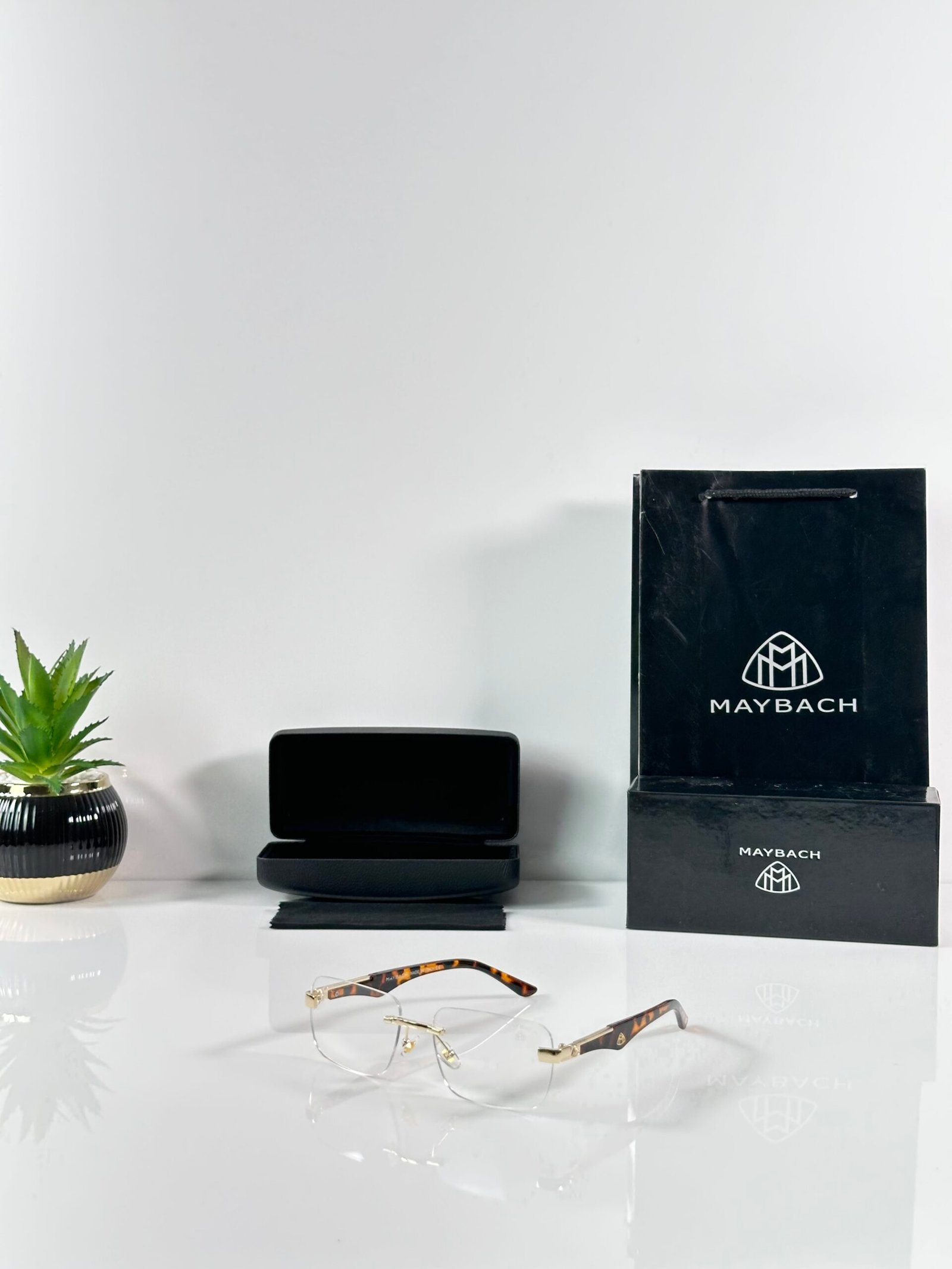 Maybach 6009 Tiger Gold Frame