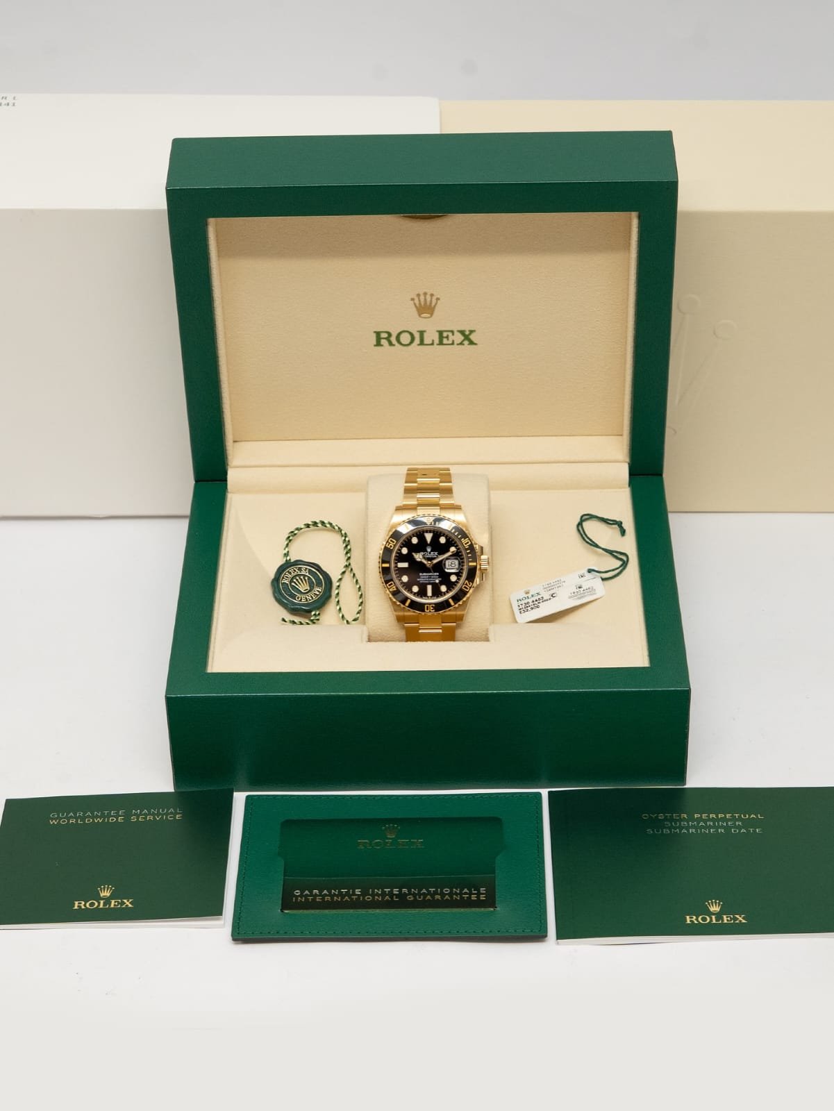 Rolee_x Oyster Perpetual Submarine Gold-Black - Image 2